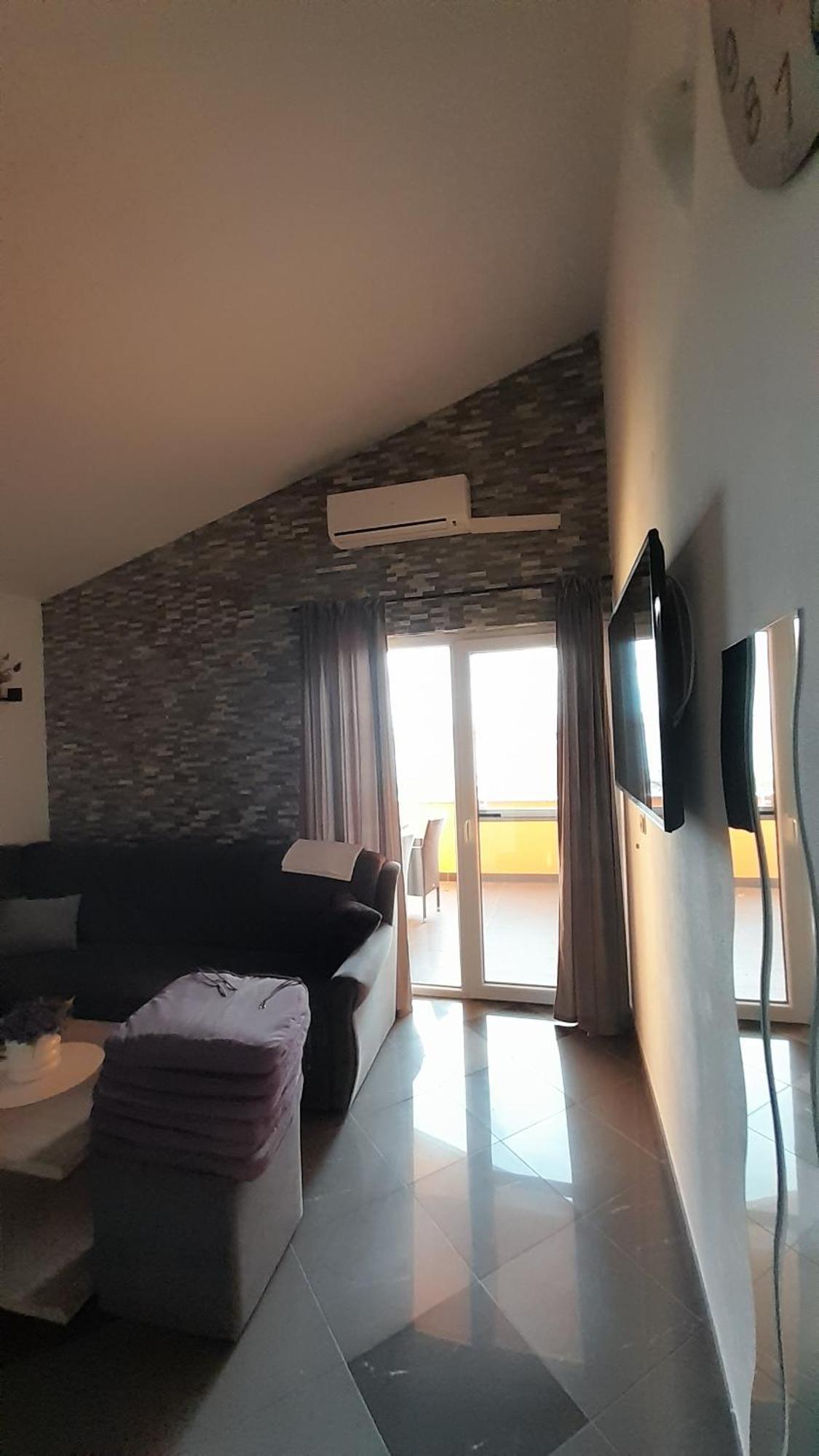 Apartmani Ivankovic Karlobag Ruang foto